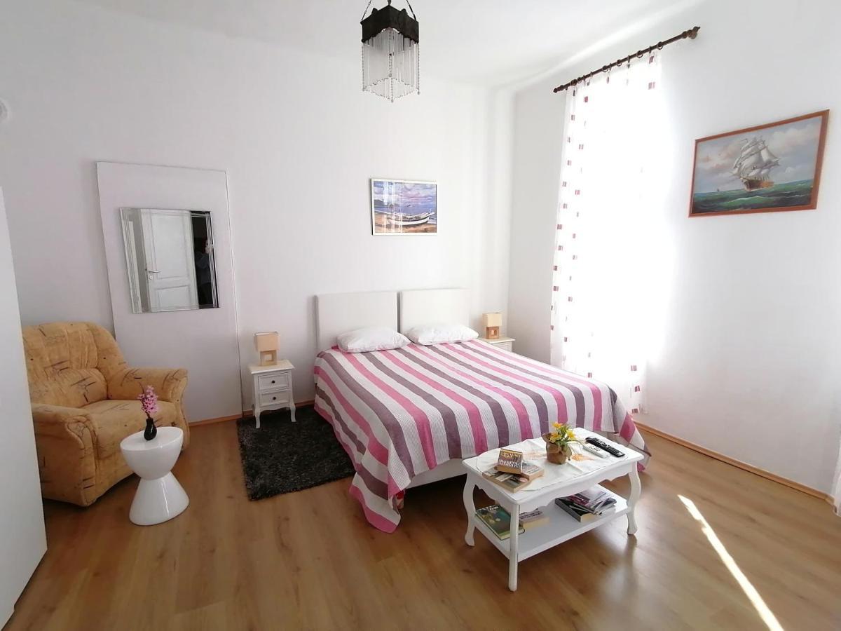 Two-Bedrooms Apartment With Balcony And Sea View,Near Old Town Дубровник Екстер'єр фото